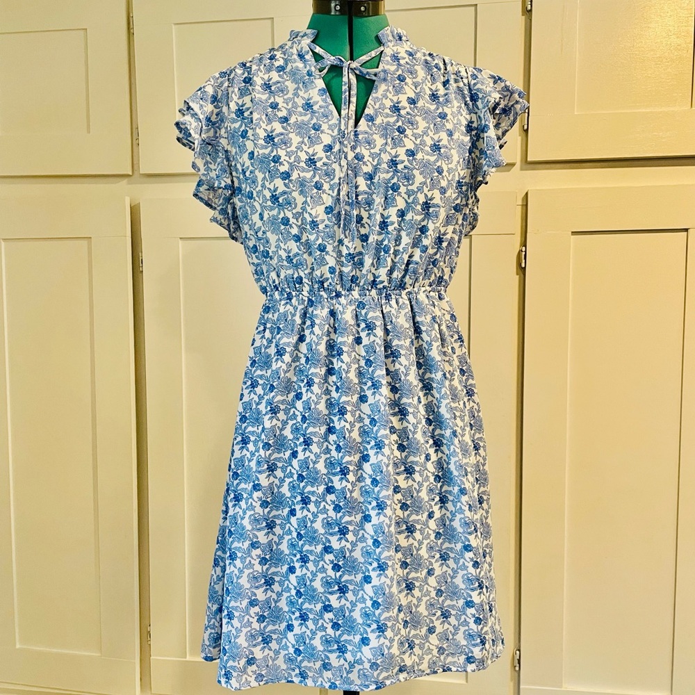 NWOT Monteau summer dress